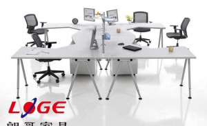 為什么定制辦公家具如此受各企業(yè)的歡迎呢？