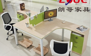 如何保養(yǎng)實(shí)木辦公家具呢？