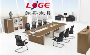 定制板式辦公家具時(shí)需考慮哪些因素？